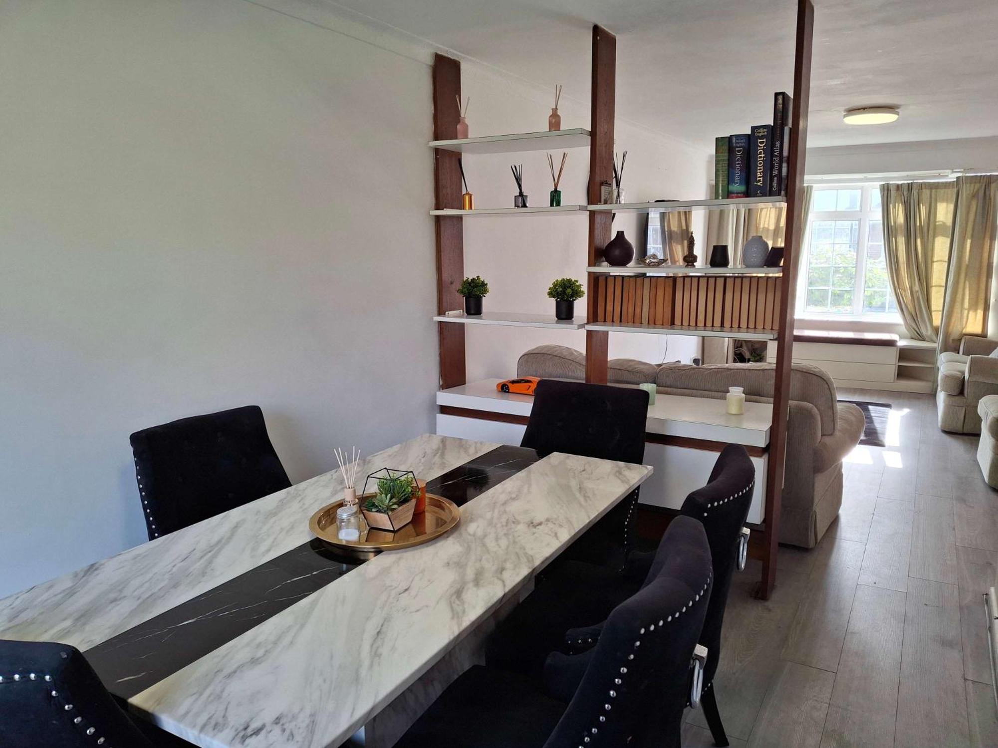 Nicely Decorated 3 Bedroom House Near Heathrow, London Staines-upon-Thames Eksteriør billede