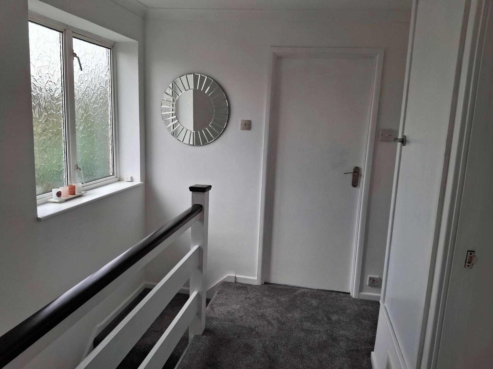 Nicely Decorated 3 Bedroom House Near Heathrow, London Staines-upon-Thames Eksteriør billede